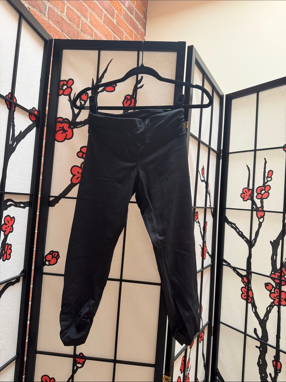 Black Calvin Klein Athletic Capri Leggings - Versatile Workout Pants